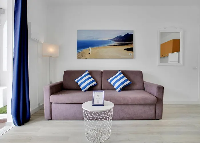 Neptuno - Adults Only * קורלחו