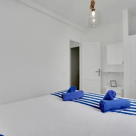 Neptuno - Adults Only *