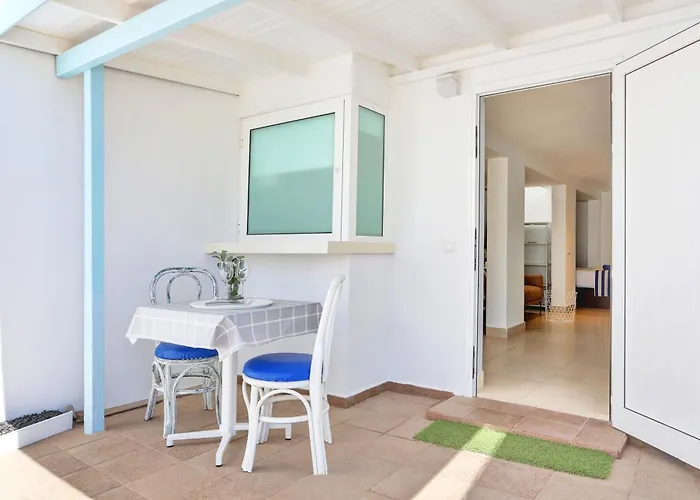 Neptuno - Adults Only *