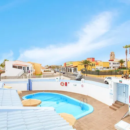 Neptuno - Adults Only *